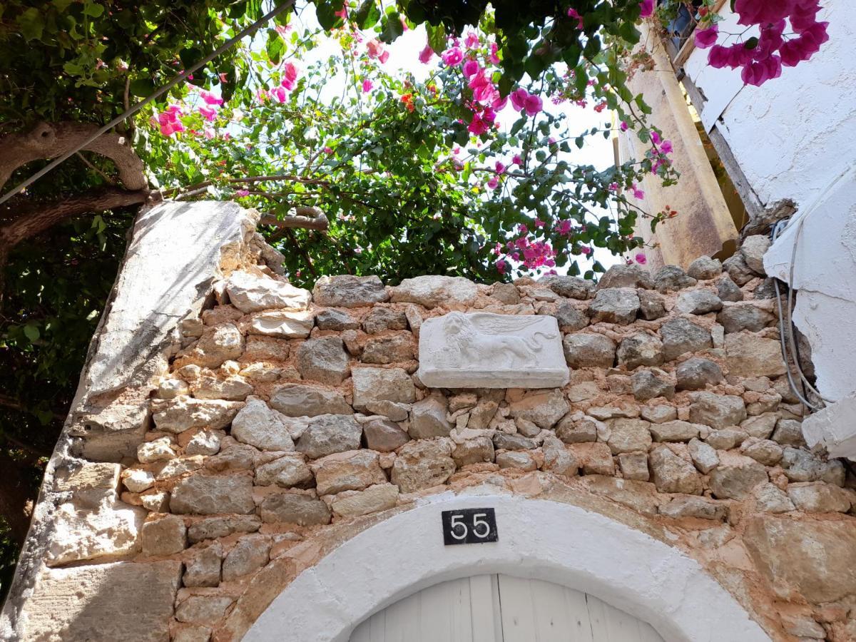 The Venetian Walls 'Central House With Private Courtyard - Charmy & Cheap' Ηράκλειο Κρήτης Εξωτερικό φωτογραφία